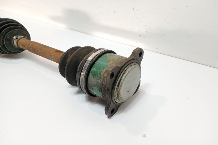 Planetara dreapta fata 3.2 d Mitsubishi Pajero a 3-a generatie (facel