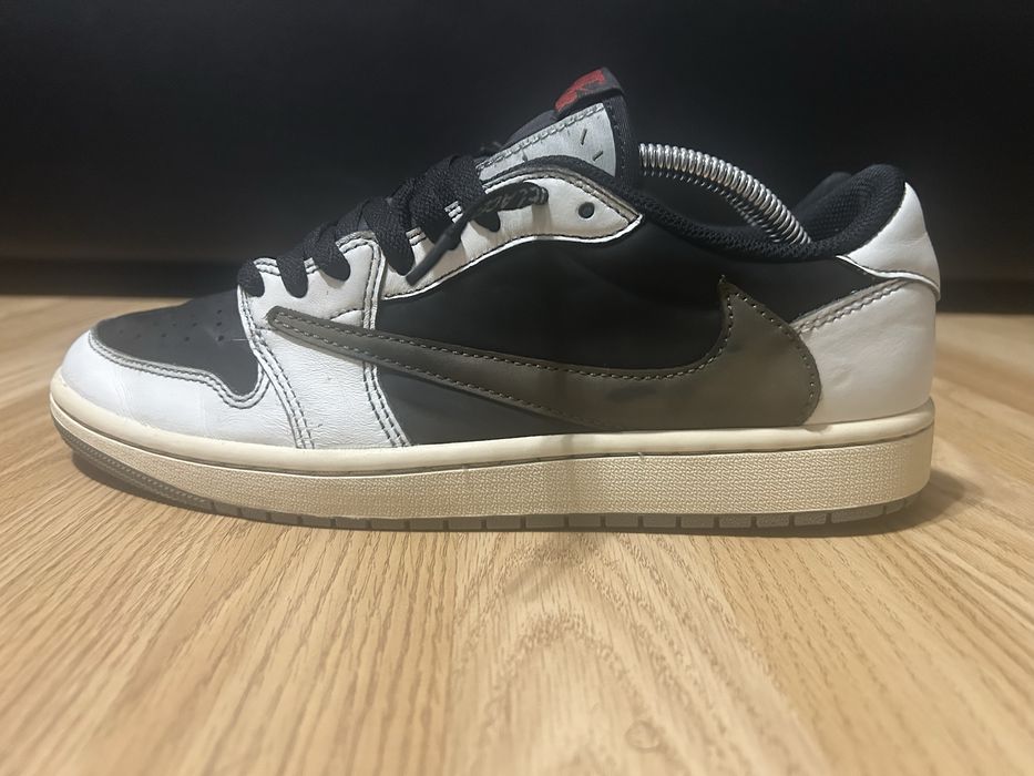 jordan 1 travis scott