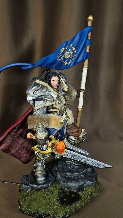 Figurina printata si pictata manual Varian Wrynn din World of Warcraft