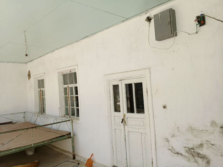 Hovli sotiladi 4 sotix