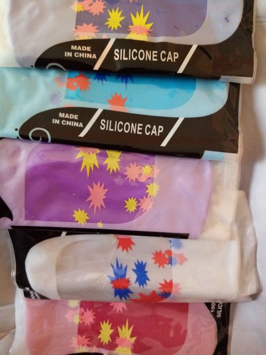 Плувни шапки за дълга коса и с място за уши