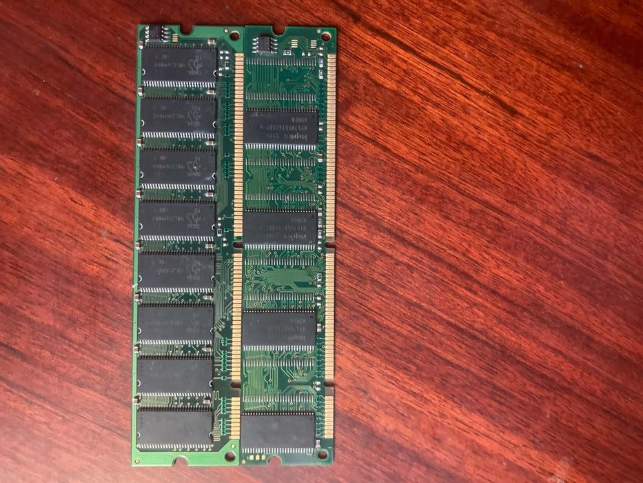 Rami SDRAM diferiti
