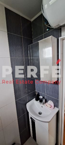 Продава се Едностаен апартамент в Бургас, Лазур - 33 кв.м за 2394 €/кв.м - Снимка #6