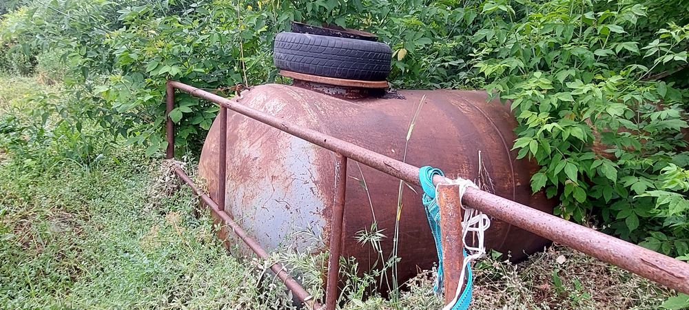 Сестерна бочка и телешка рама естт