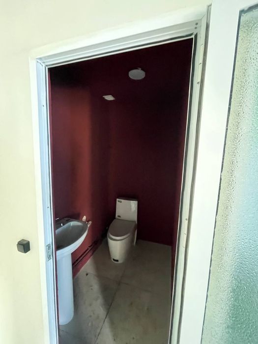 Фаргона шахар марказида А.Навоий ропарасида