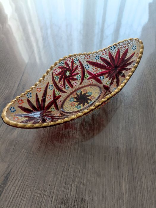 Конфетница на ножке