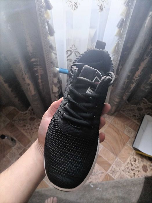 Кроссовки летние