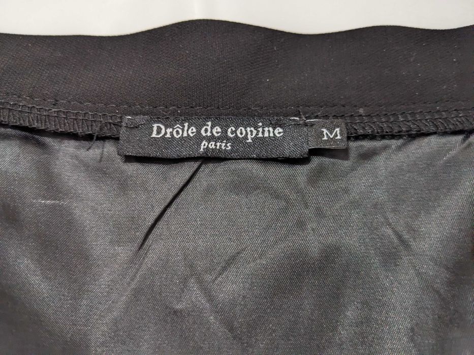 Fustă neagră petrecută cu franjuri, tango, mărime M, ajustabilă, noua