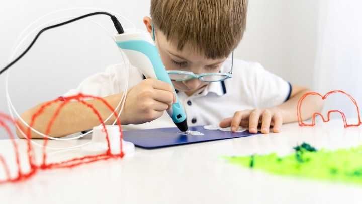3D писалка за деца химикалка с 110м PLA Пълнители  3D Pen с LCD Дисплей