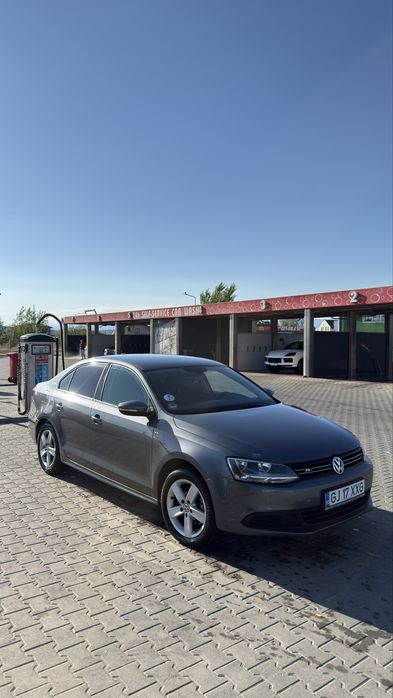 VOLKSWAGEN Jetta 2011 1.6 TDI