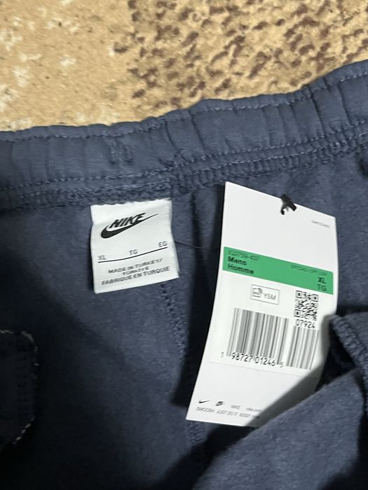 pantaloni nike albastru