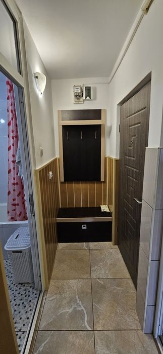 PF Apartament cu o camera etaj 1  zona Canta