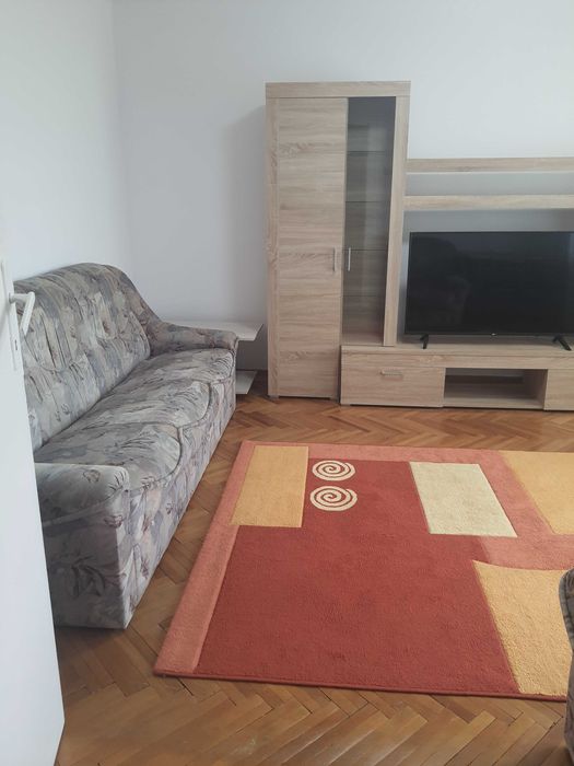 Apartament de închiriat