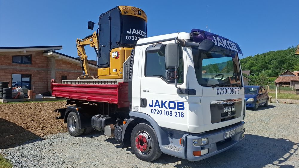 Excavator de inchiriat.    Lucrări cu utilaje,transport basculabil 7.5