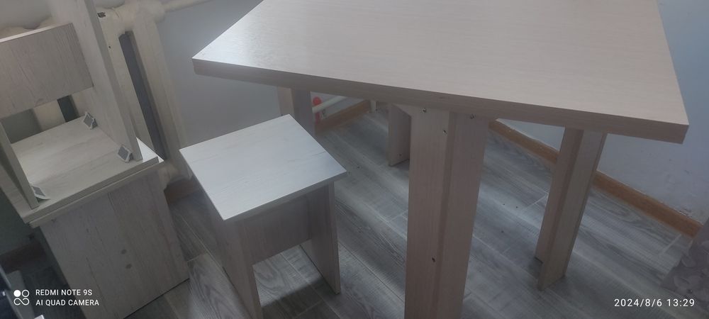 Продаю раскладной стол