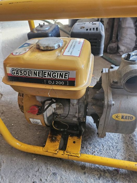 Бензинова помпа за вода