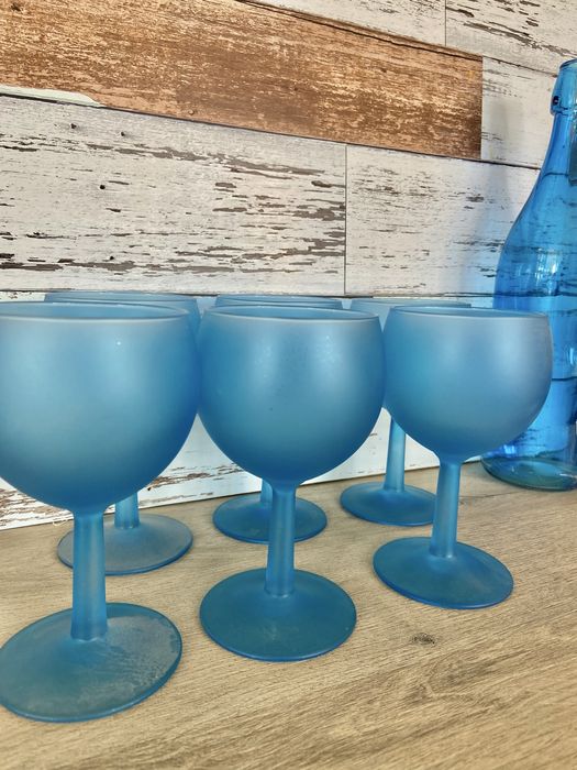 Чаши за вино цветно стъкло