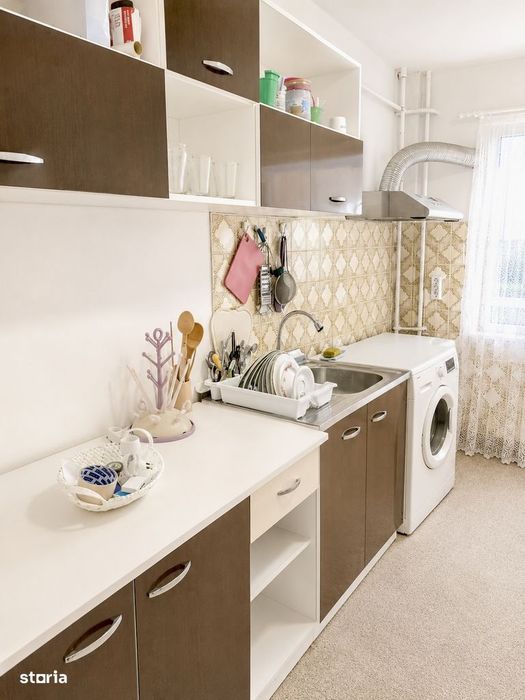 Apartament spațios 3 camere, 78 mp, central Drăgășani – zonă Rusidava
