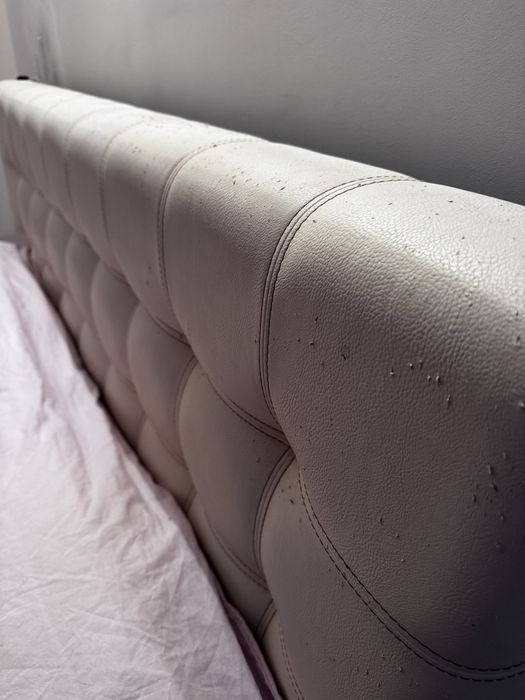 СПЕШНО! Подарявам спалня + матрак