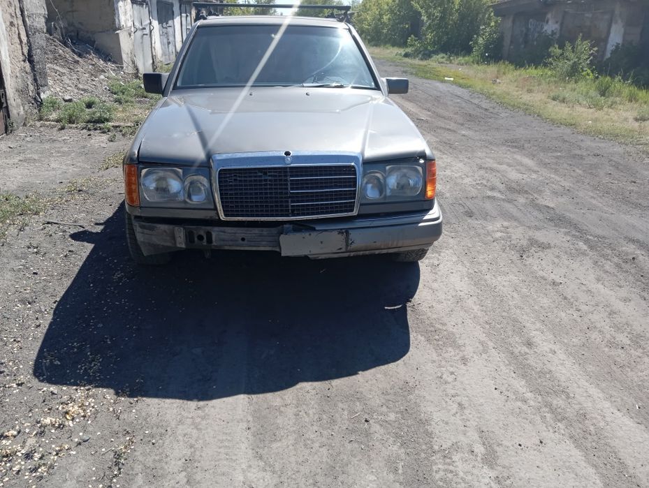 Мерседес 124 продам.
