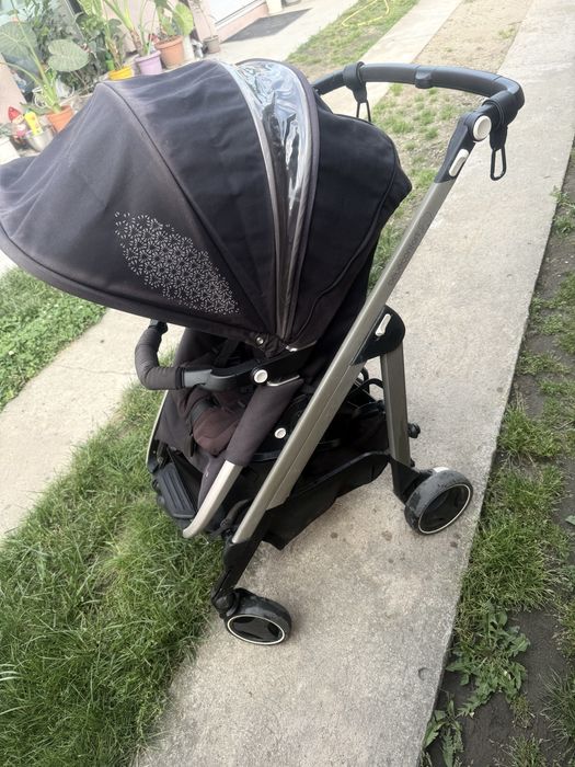 Carucior sport pliabil tip umbrela