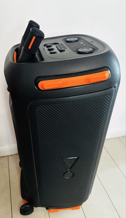JBL partybox 710