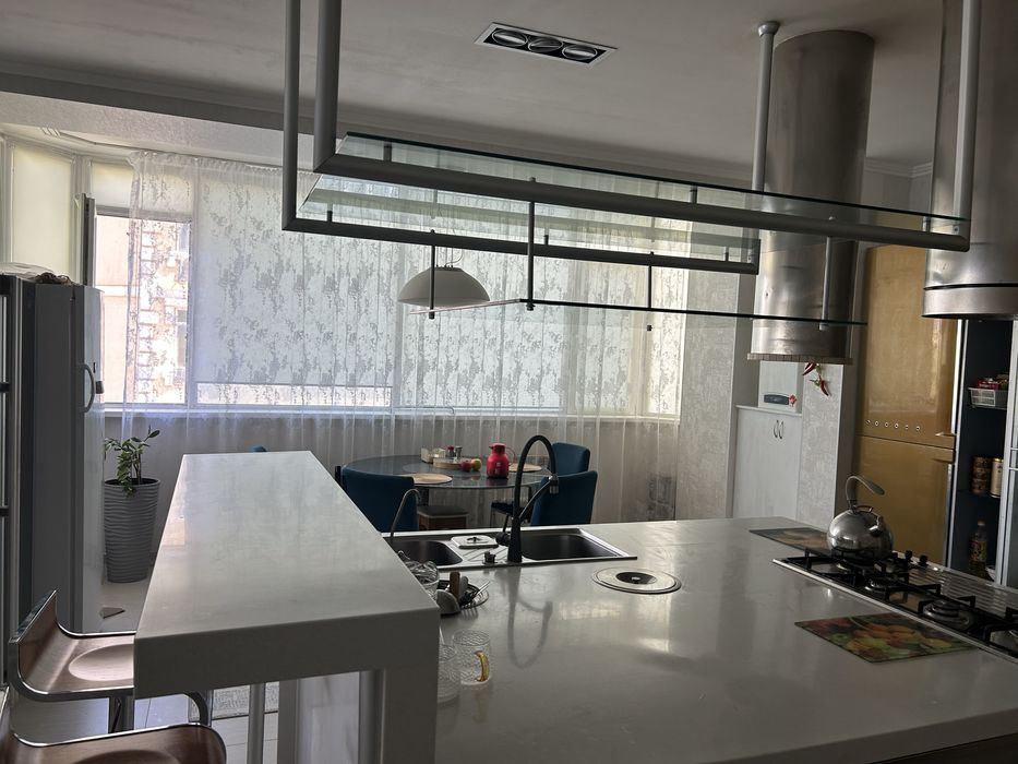 Продам 3-х ком. квартиру