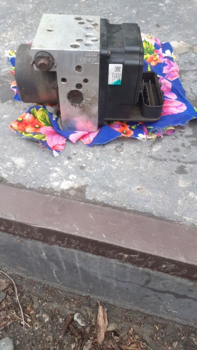 Продам блок АБС на ниссан
