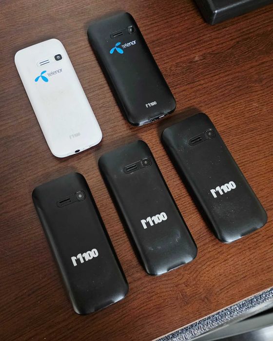 Мобилен телефон M100