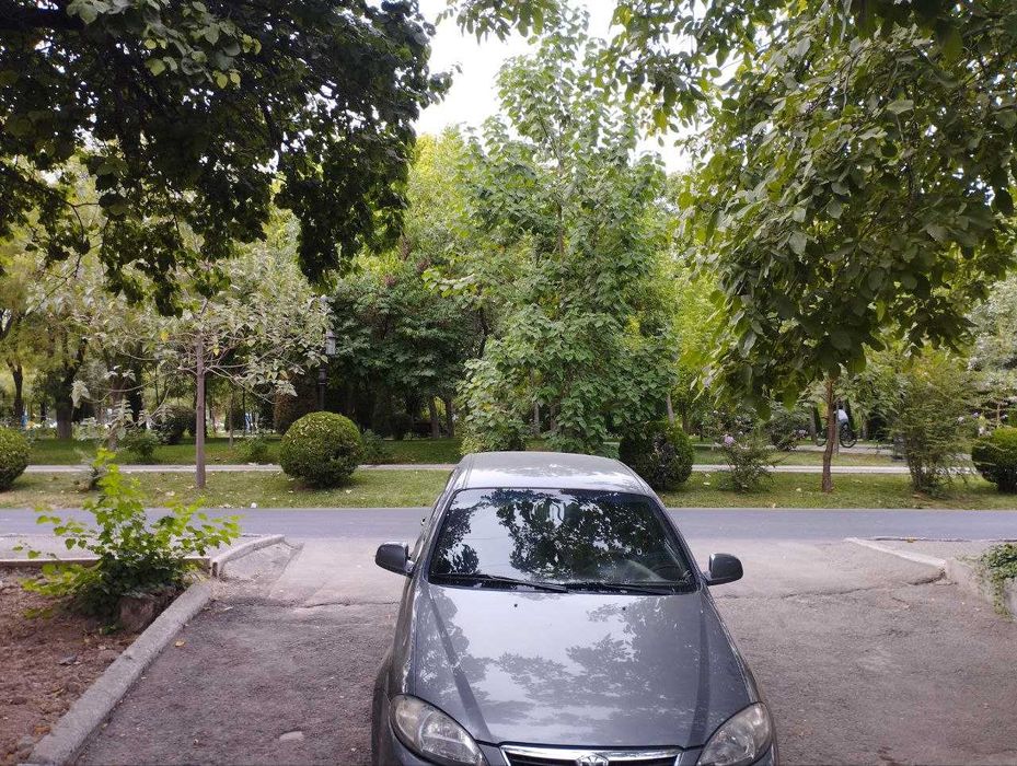 Ижарага ховли жой берамиз (талаба-кизлар учун)