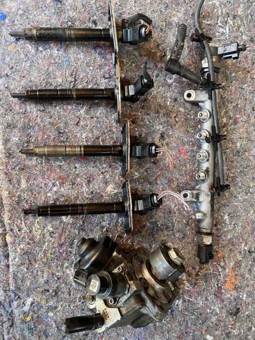 Pompa injectie injectoare rampa Passa 2.0 Tdi Audi Volkswagen Seat Sko