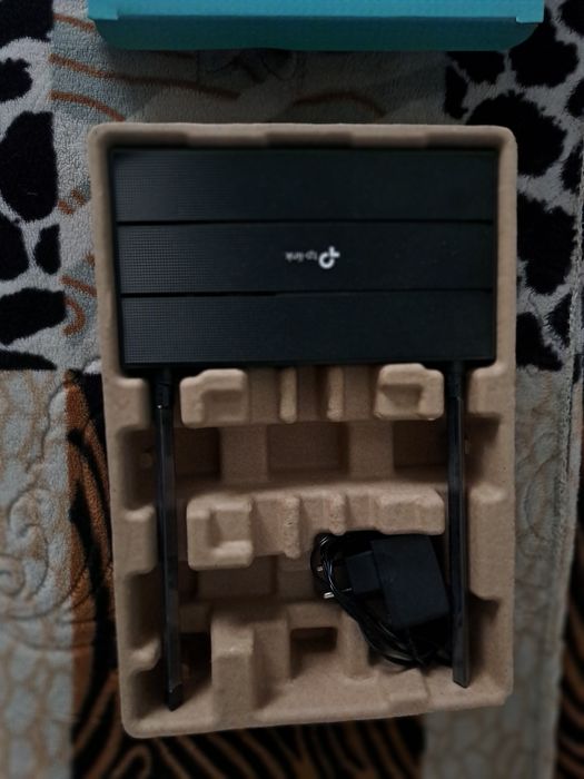 Продам роутер Archer vr400 v3