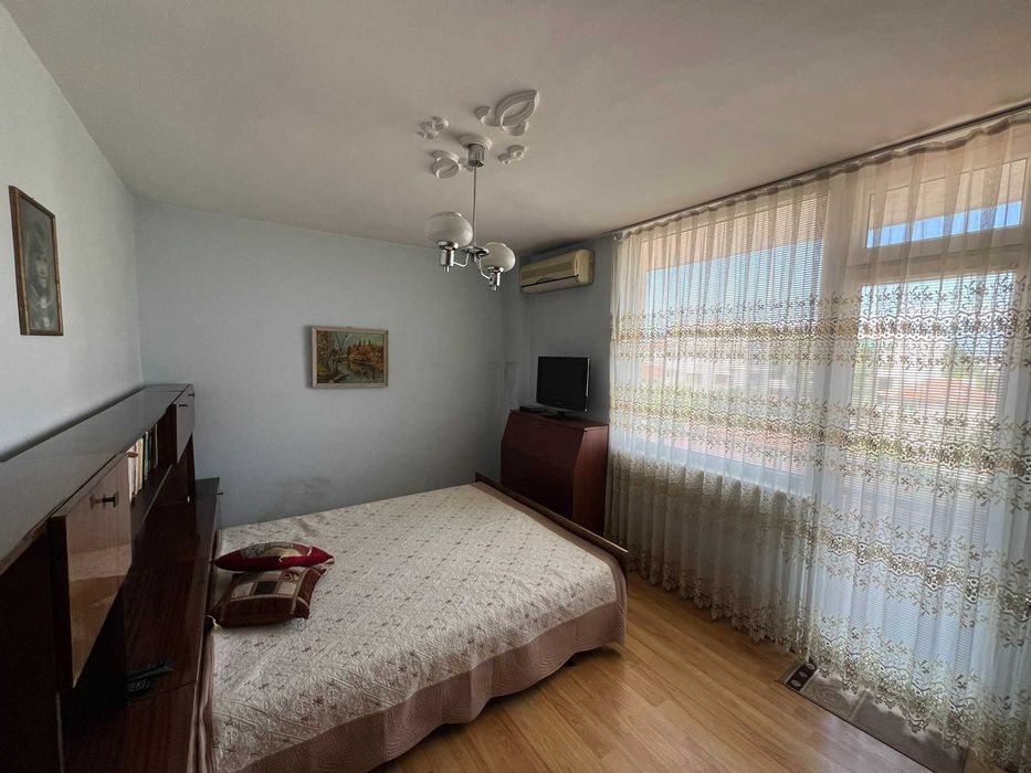 Продава се Тристаен апартамент в Пазарджик, Идеален център - 87 кв.м за 1138 €/кв.м - Снимка #7