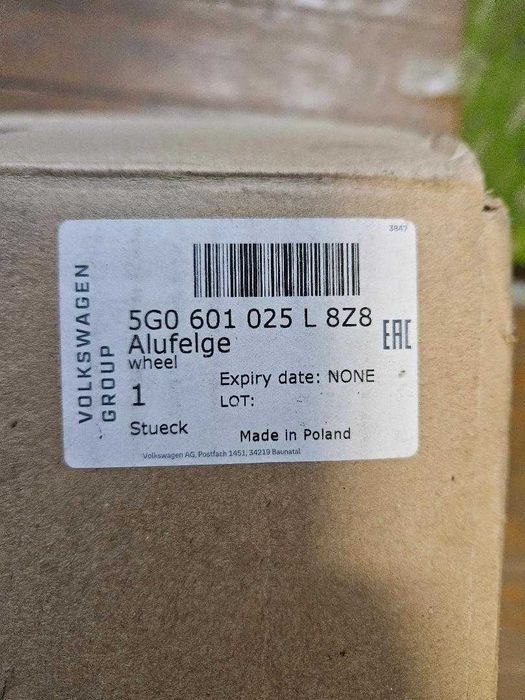 Janta Aliaj VW SKODA originala NOUA cod 5G0601025L8Z8