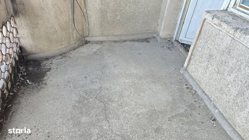 Vand apartament 4 camere dec. Deva,  22 Decembrie et 5, bloc de 6 et