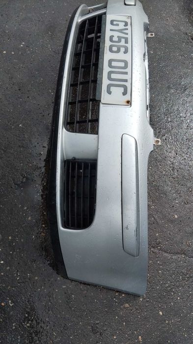 Bara fata Volkswagen Golf 5 an 2005