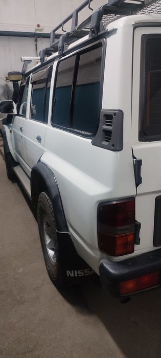 Продам Ниссан Патрол 1993г.