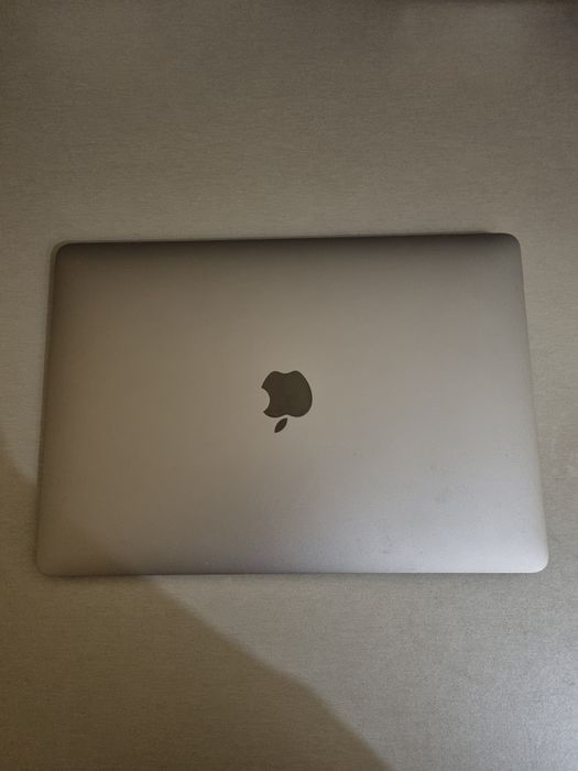 Macbook Air 2019 13 inch 128gb