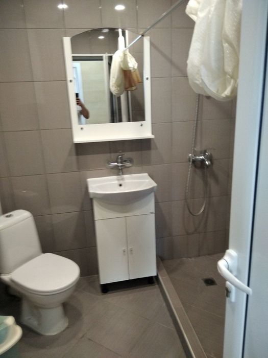 Дава се под наем Четиристаен апартамент в Плевен, 9-ти квартал - 100 кв.м за 459 € - Снимка #6