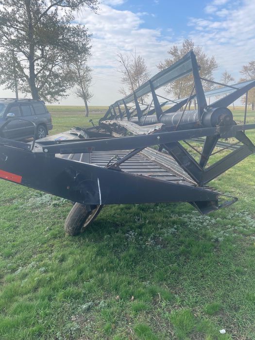 Жатка валковая MacDon 9 метров