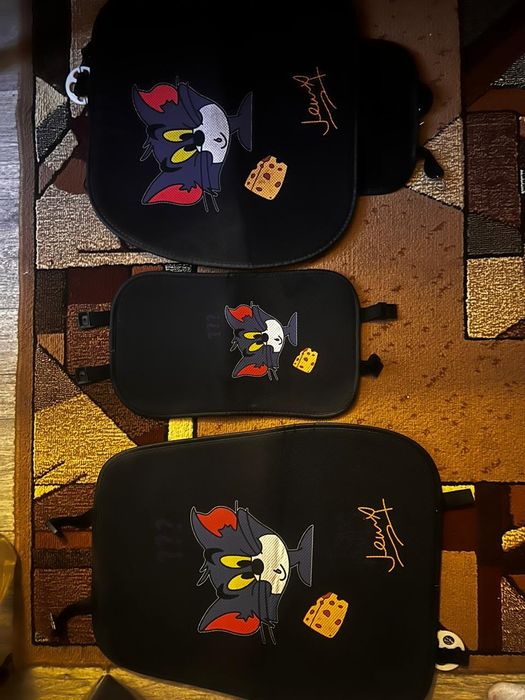 Продам чехлы на автомашину