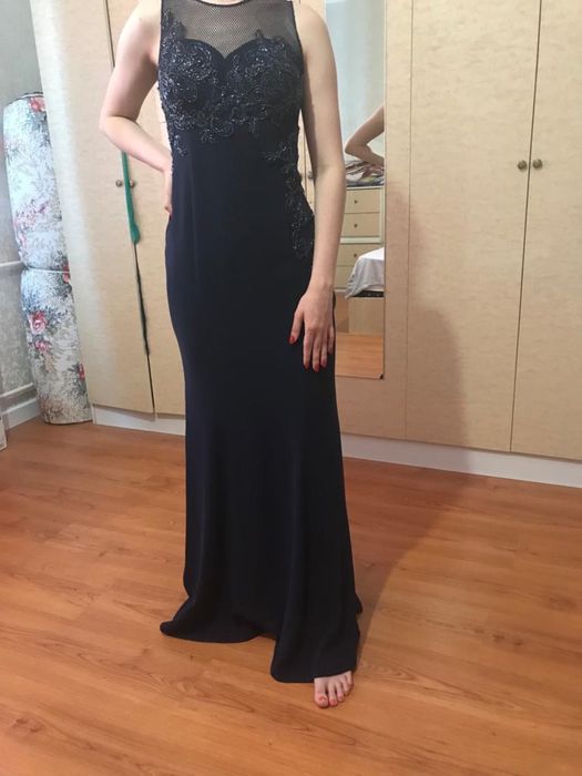 Продам платье 10000 тенге