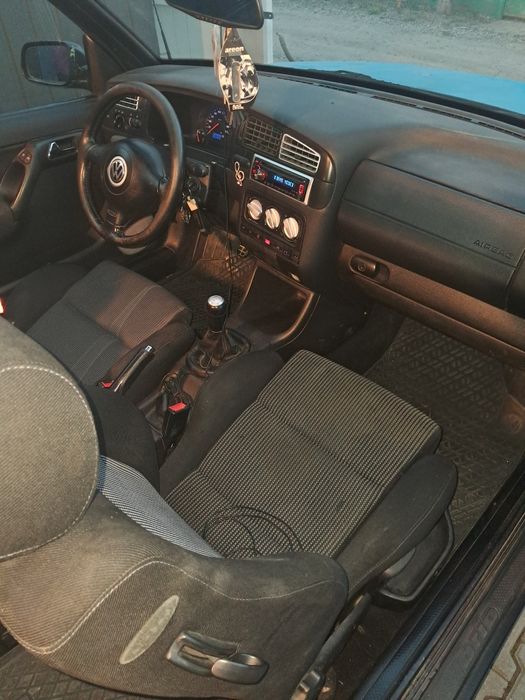 VOLKSWAGEN Golf 2000 — imagine 5