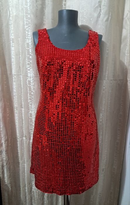Rochie paiete ,Mărimea 38/40,Nou fara etichetă
