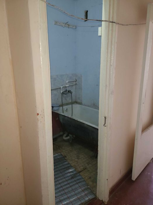 Продаётся 1-ком. квартира в г. Фергана, калиненский массив.