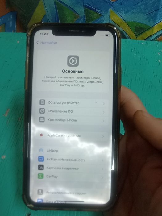 Продам айфон xr .