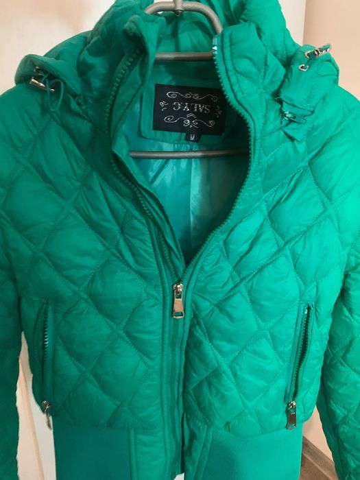 Ново, много свежо и красиво яке.