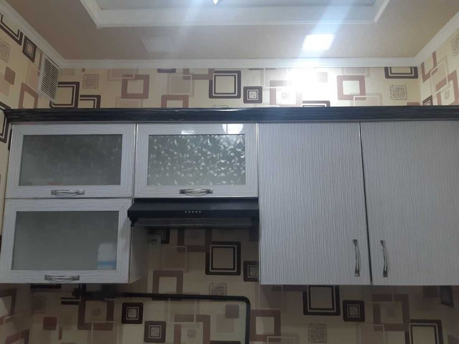 Шухрат кафе ёнида 1-хона 2-хона қилинган кв ижарага берилади 1-қават