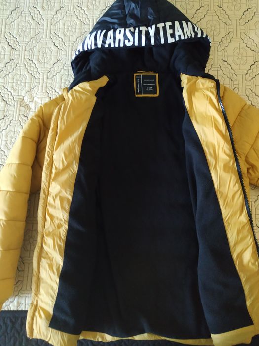 Geacă  DeFacto mărimea 152