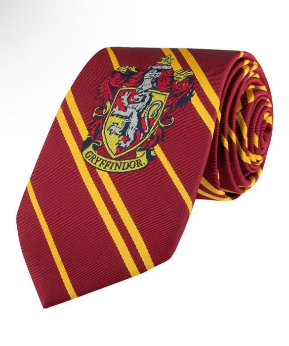 Мантия Гарри Поттера и галстук Гриффиндор